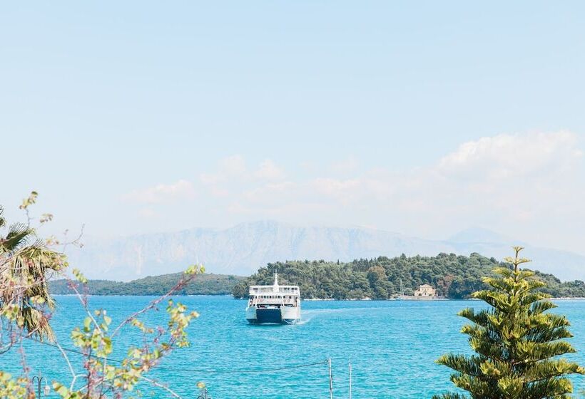 Captain S Seafront Apartments