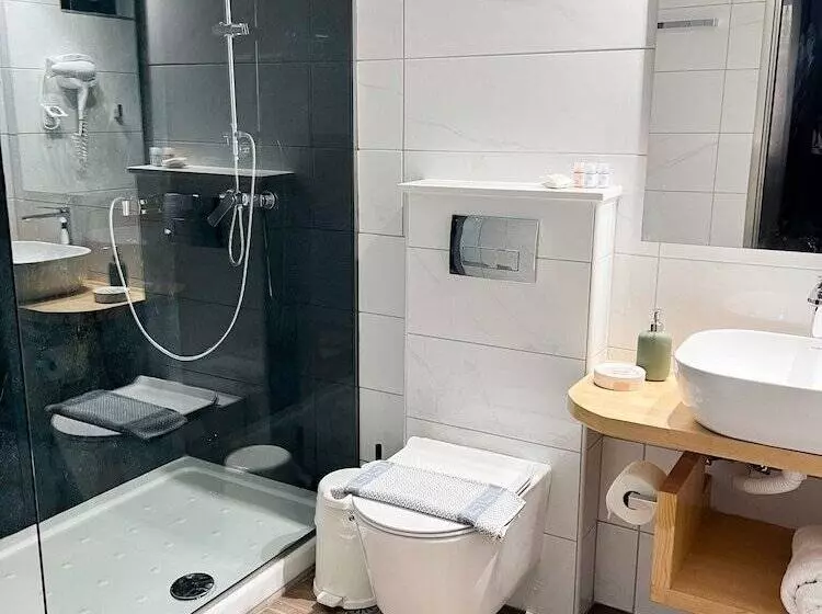 Captain S Seafront Apartments