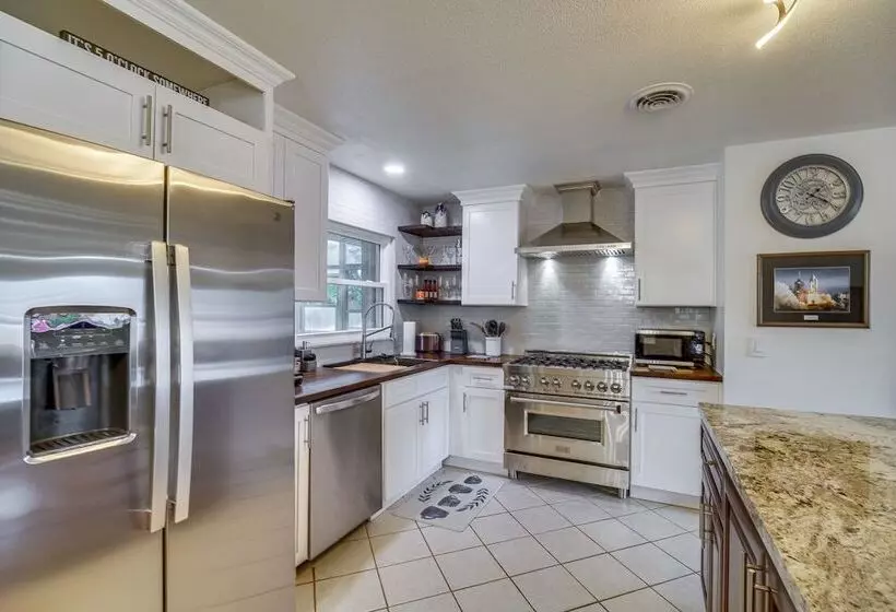 Centrally Located Merritt Island Home: Pool, Porch