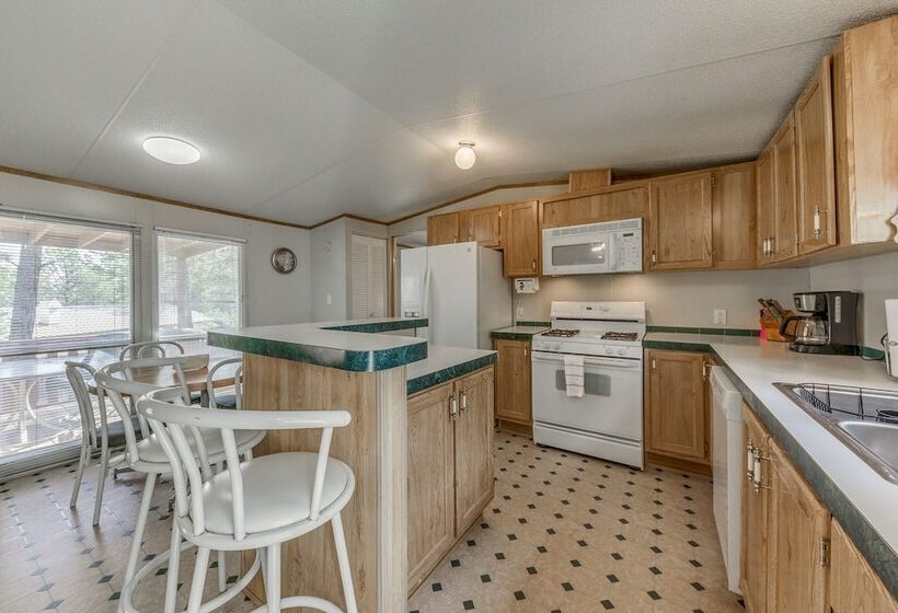 12 Mi To Ski Apache: Cozy Ruidoso Home W/ Grill!