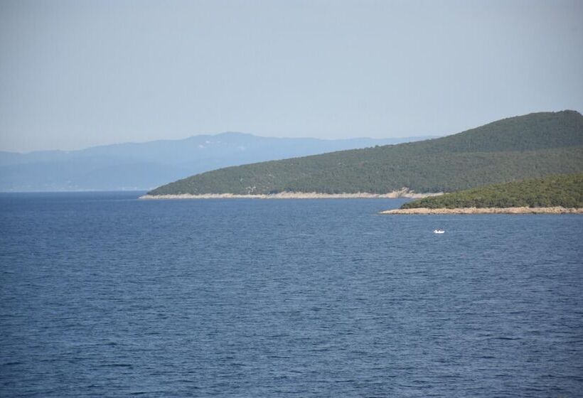 Goddesses Villa 1 In Nies