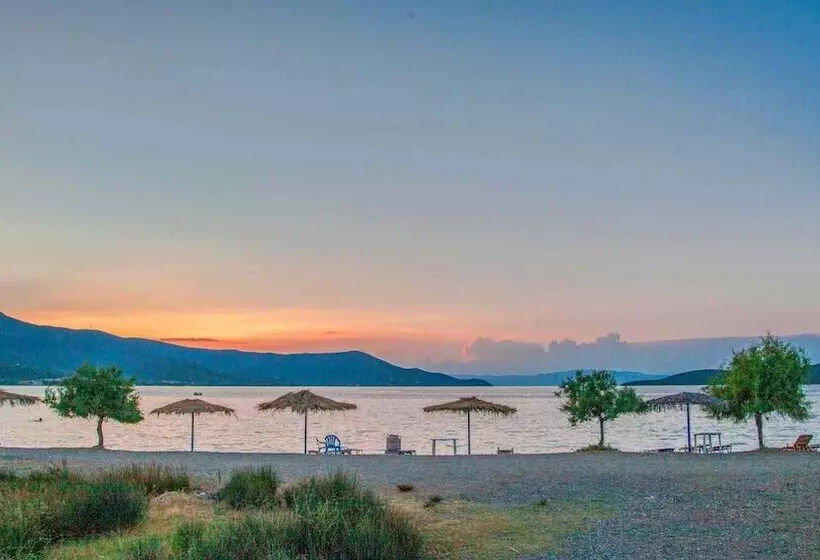 Goddesses Villa 1 In Nies