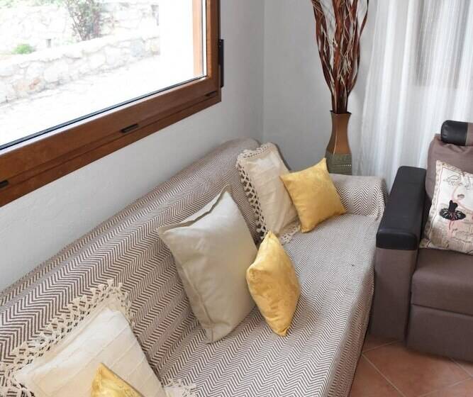 Goddesses Villa 1 In Nies