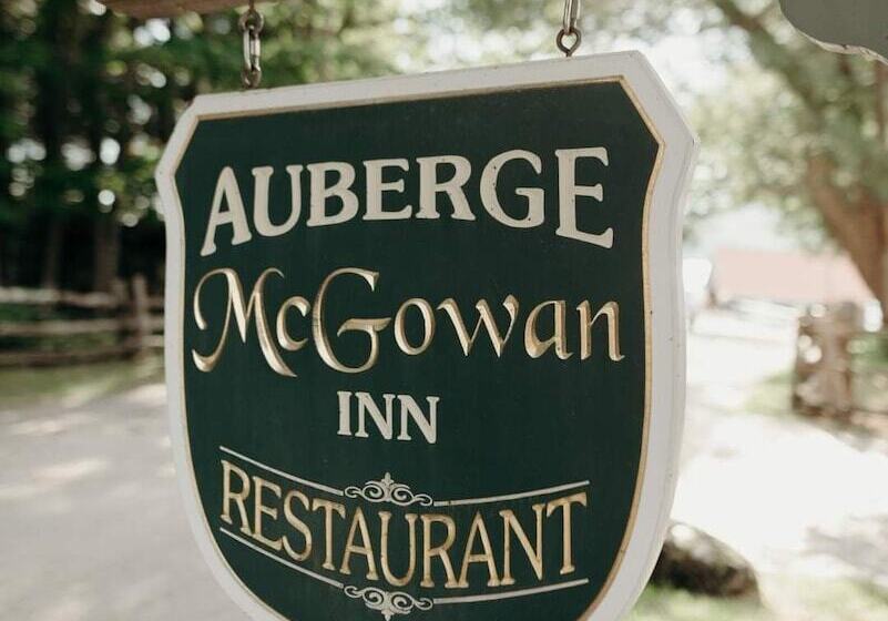 Хостел Auberge Et Restaurant Mcgowan
