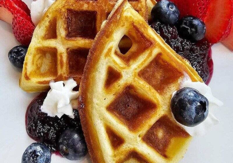 Хостел Auberge Et Restaurant Mcgowan