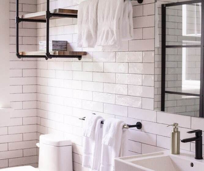 Хостел Auberge Et Restaurant Mcgowan