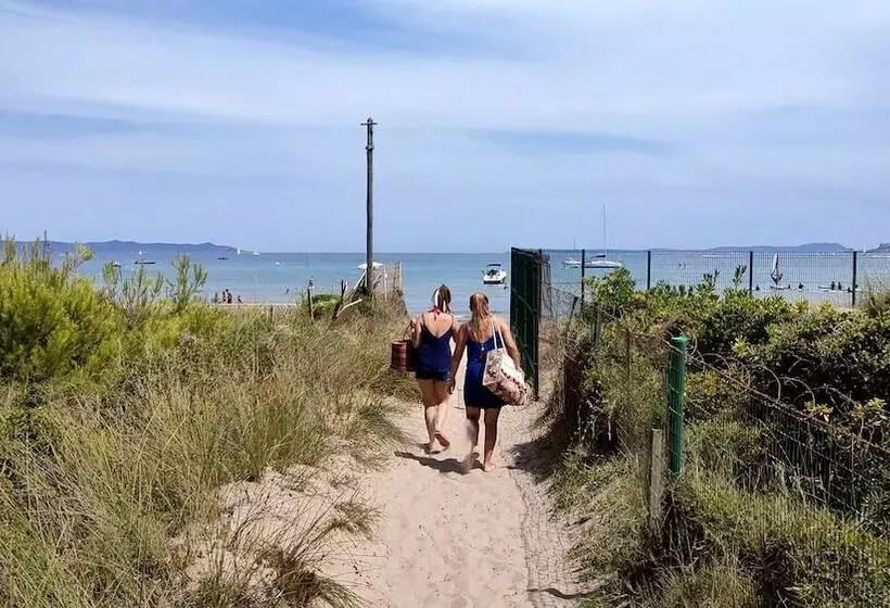 Hotelli Camping La Bergerie