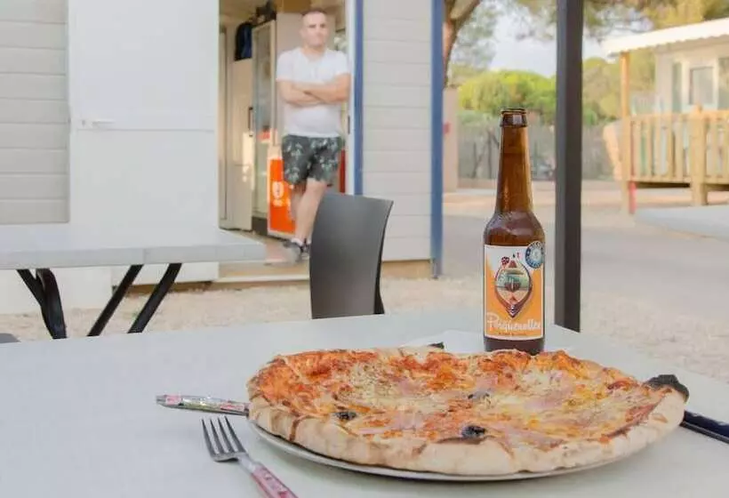 Hotelli Camping La Bergerie