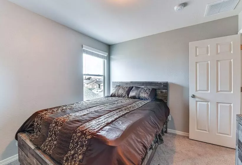 Pet Friendly Home W/ Fenced Yard In Florence!