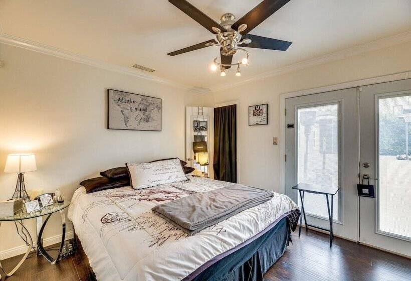 Lovely Los Angeles Getaway: Patio, Near Beaches!