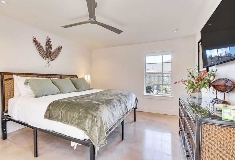 Miramar Beach Home: Walk To Private Beach!