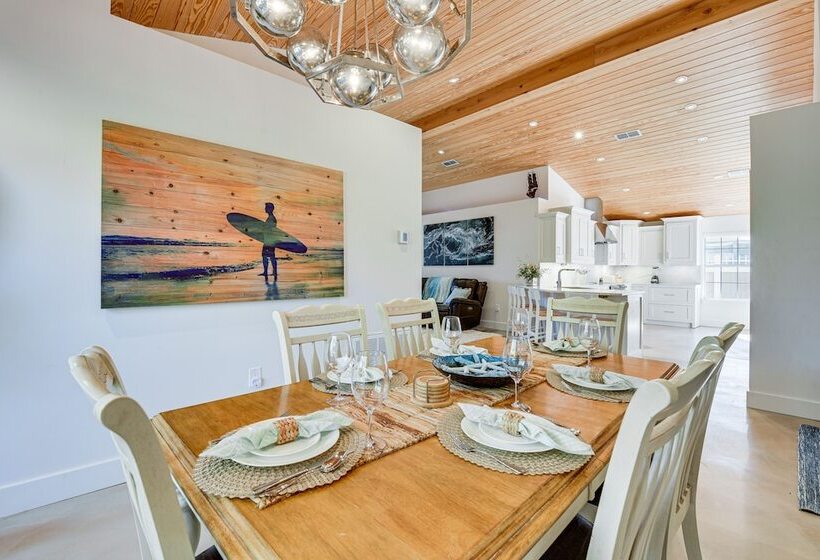 Miramar Beach Home: Walk To Private Beach!