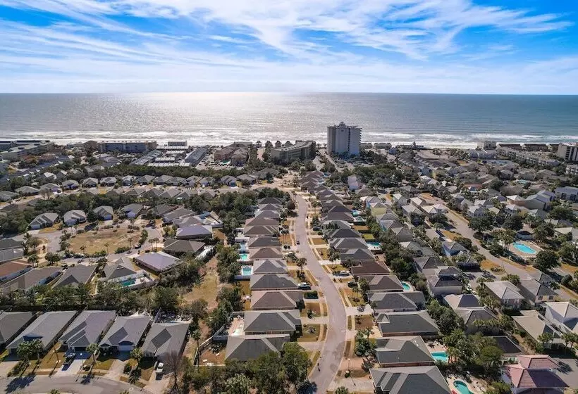 Miramar Beach Home: Walk To Private Beach!