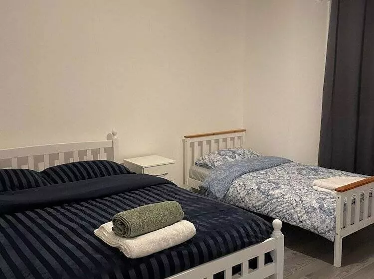 ペンション Rayan S Lodge Stratford