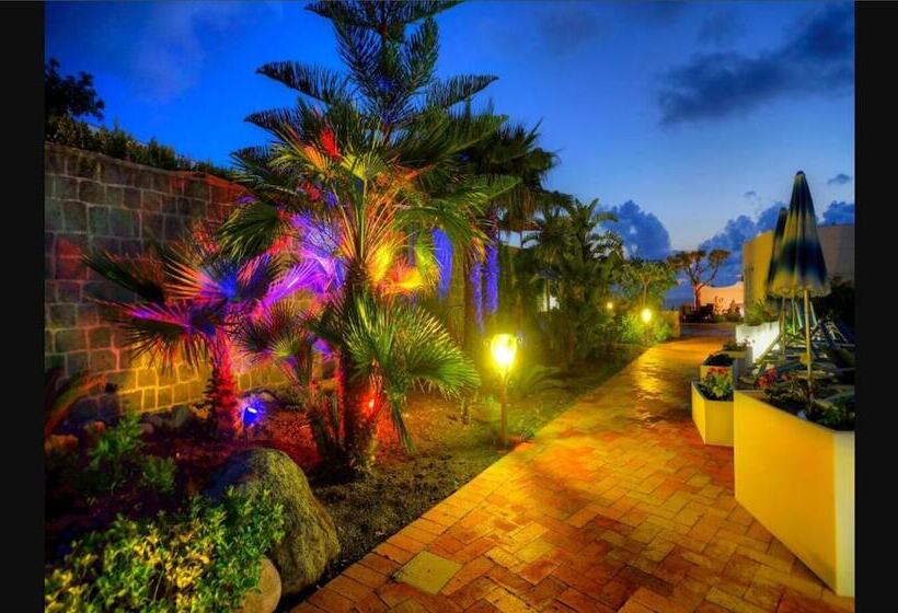 Panzió Room In B&b Standard Double Or Twin Room In Ischia For 2 People