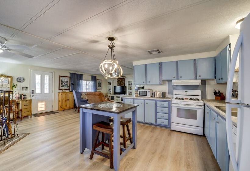 Charming Camp Verde Home: Hiking, Wine & More!