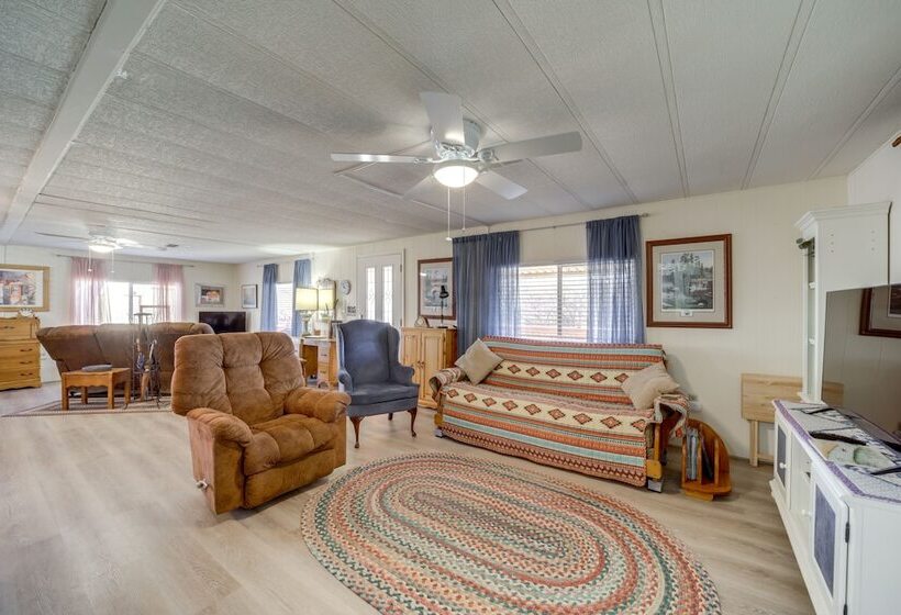 Charming Camp Verde Home: Hiking, Wine & More!