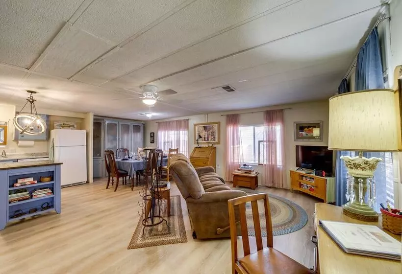 Charming Camp Verde Home: Hiking, Wine & More!