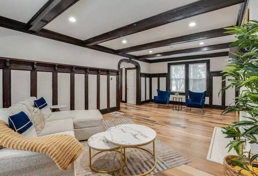 Spacious East Orange Home: Steps To Elmwood Park!