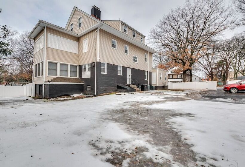 Spacious East Orange Home: Steps To Elmwood Park!