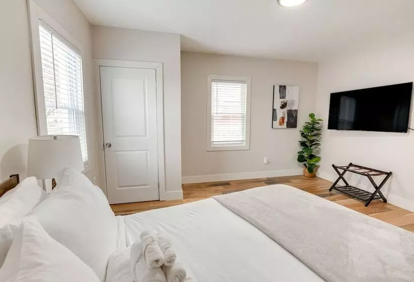 Spacious East Orange Home: Steps To Elmwood Park!