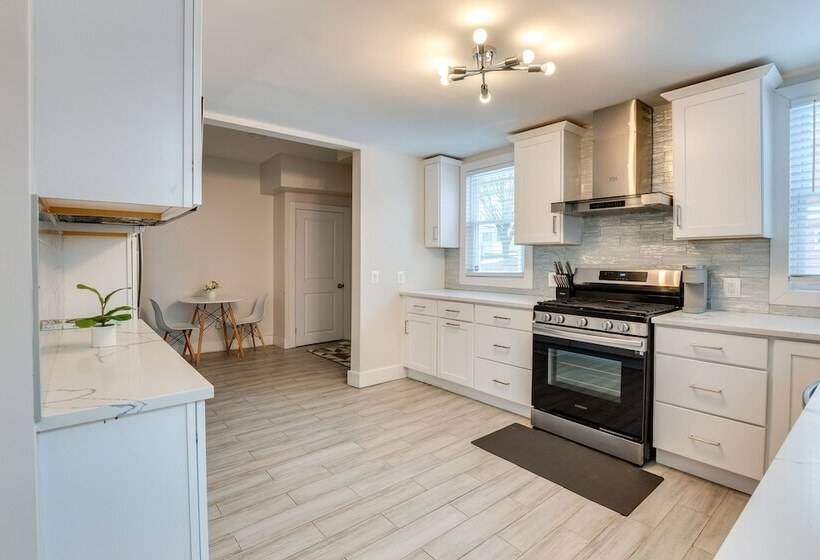 Spacious East Orange Home: Steps To Elmwood Park!