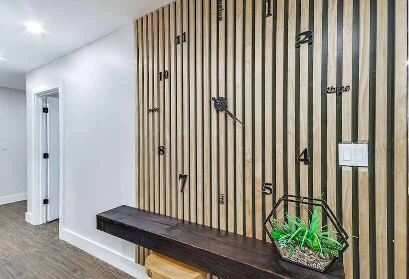 Stunning Jackson Home ~ 2 Mi To Downtown!