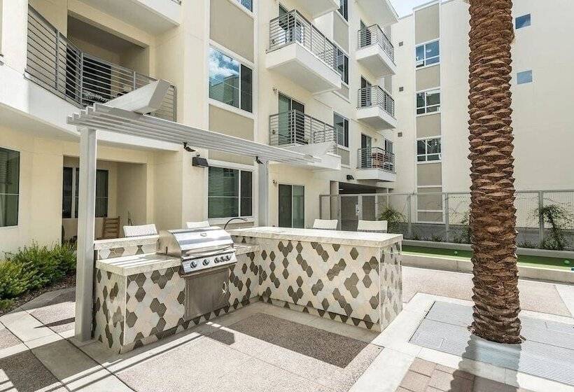 Two Modern Cozysuites With Pool 15 & 19