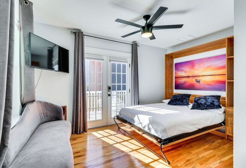 Updated Austin Home ~ 1 Block To Hike/bike Trail!