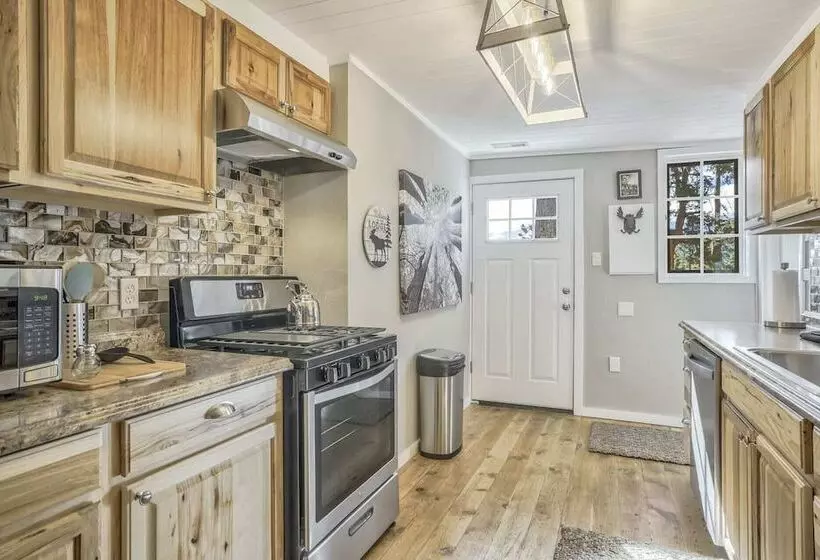 2brwren S Nestdowntown And Hiking Nearby