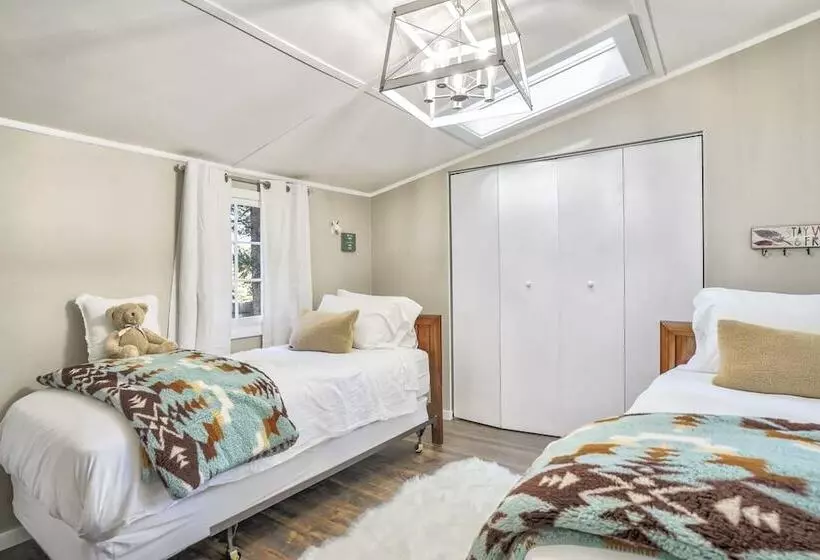 2brwren S Nestdowntown And Hiking Nearby