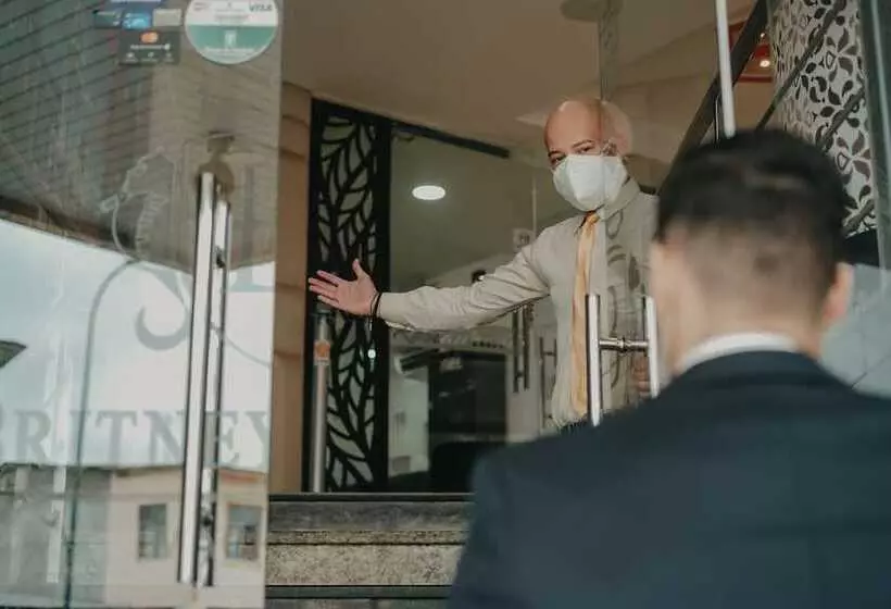 Britney Hotel Machala