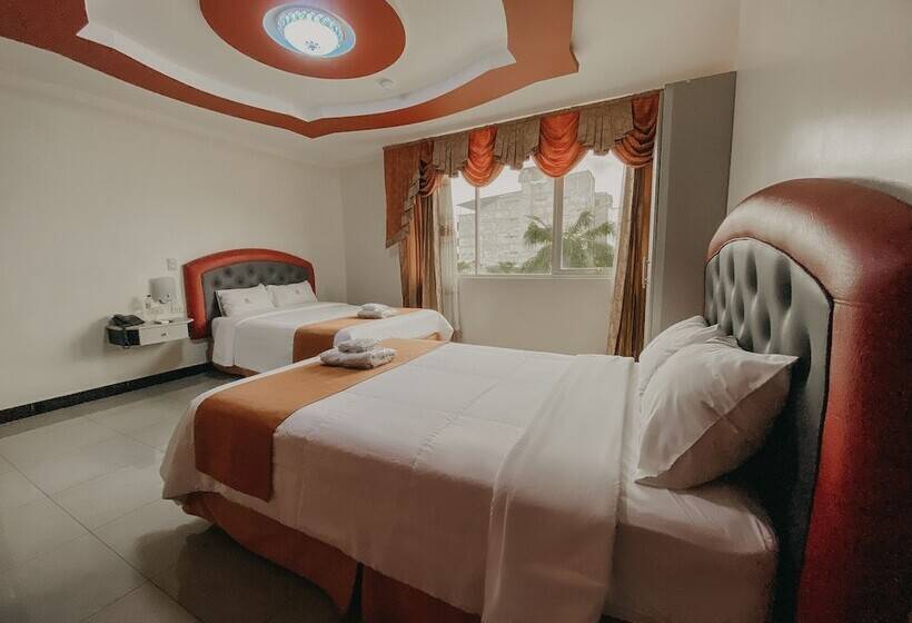 Britney Hotel Machala