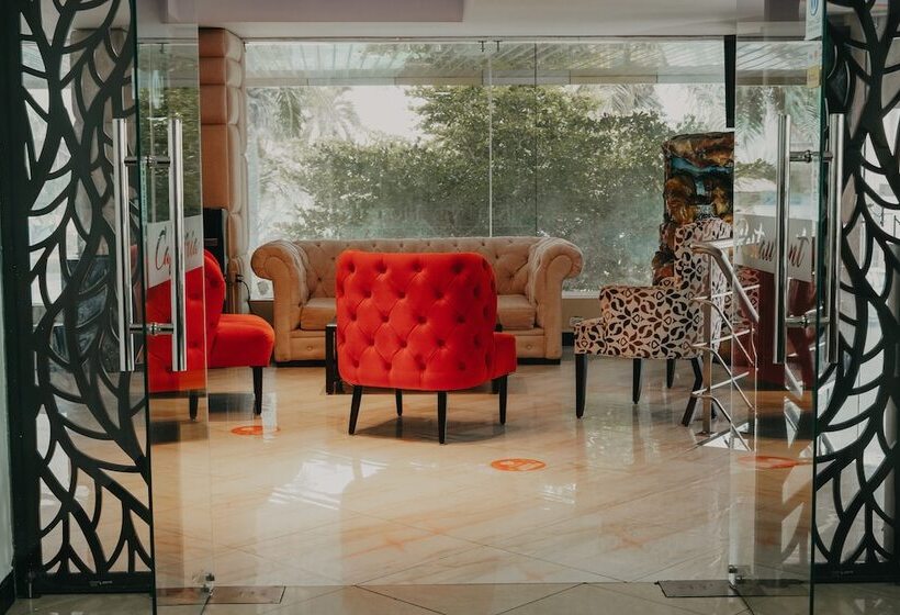 Britney Hotel Machala