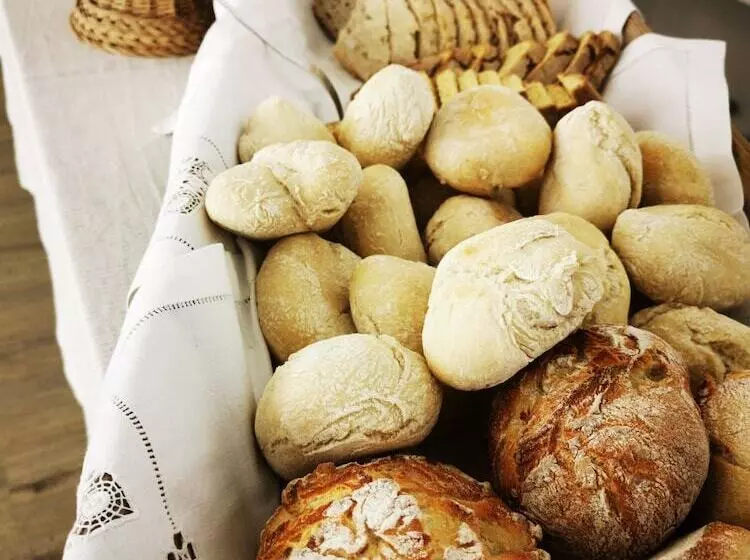 Maaseutuhotelli Quinta Do Louredo   évora