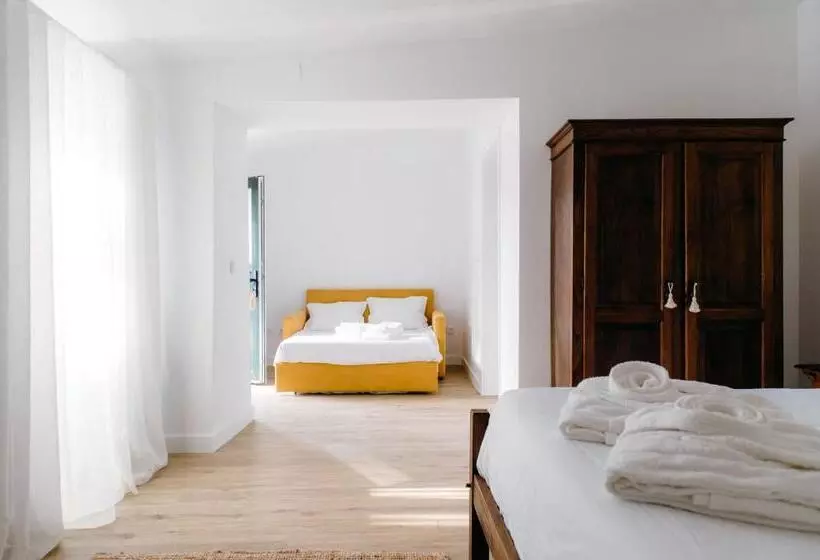 Maaseutuhotelli Quinta Do Louredo   évora