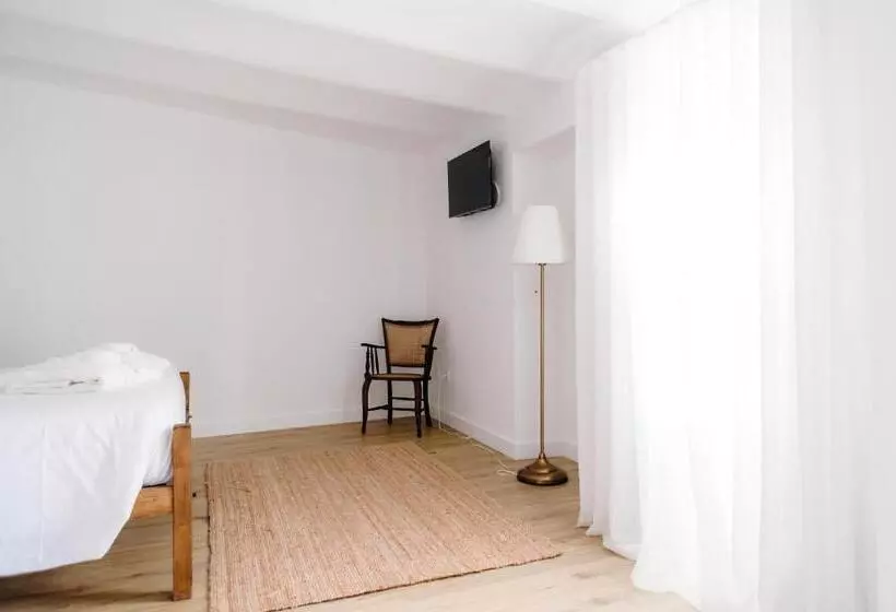 Maaseutuhotelli Quinta Do Louredo   évora