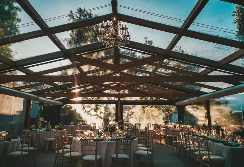 Maaseutuhotelli Quinta Do Louredo   évora