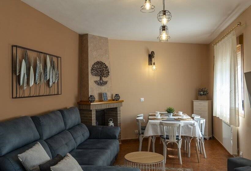 بنسيون La Posada Del 42