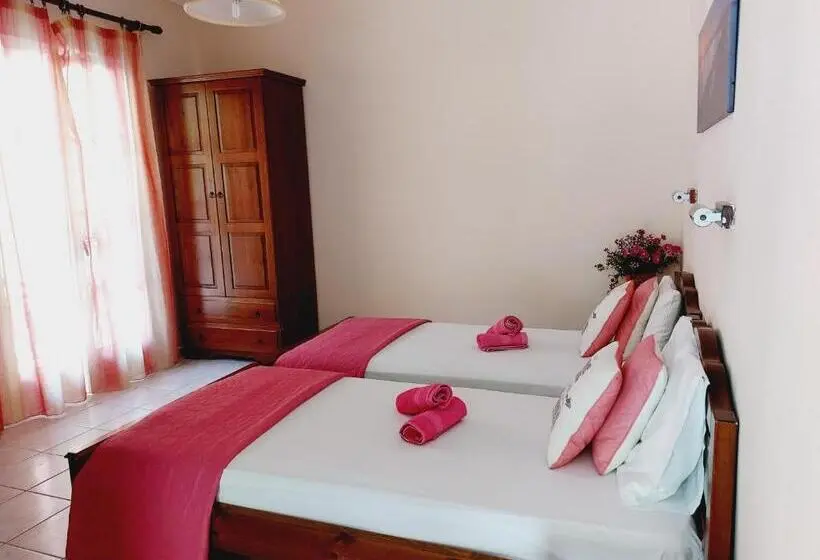 Zoi & Alexia Apartments