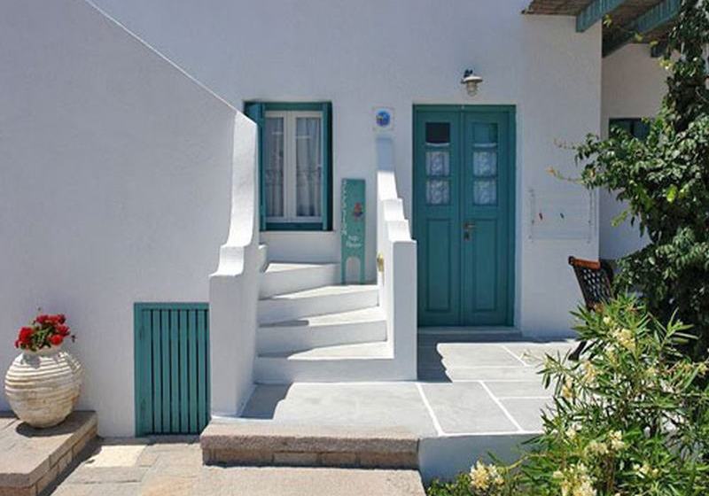 Anemoessa Studios & Rooms