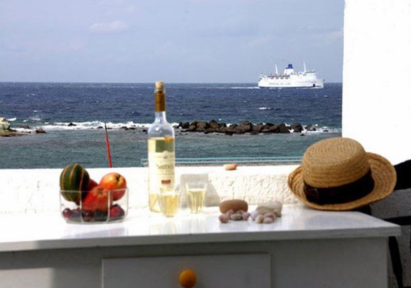 Anemoessa Studios & Rooms