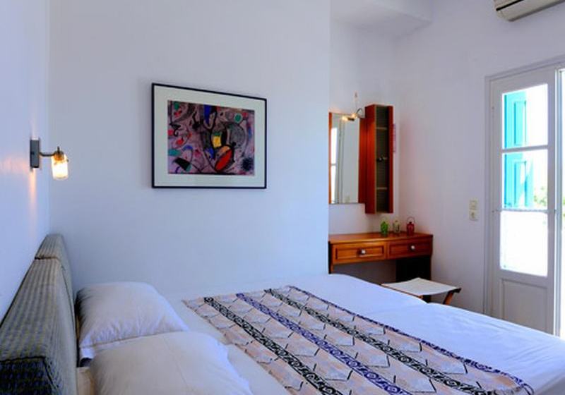 Anemoessa Studios & Rooms