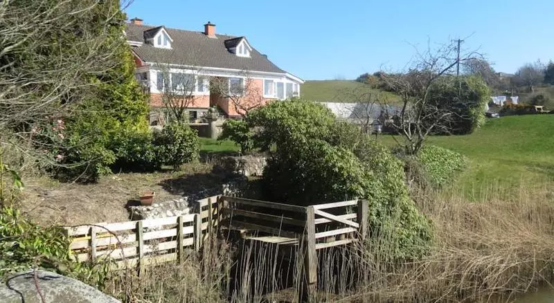 Aamiaismajoitus (B&B) Ferrycarrig Lodge