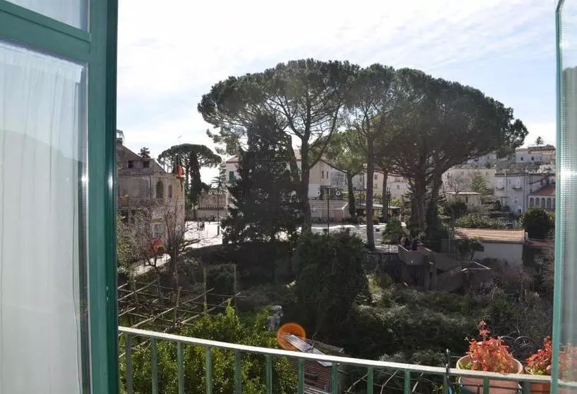 تختخواب و صبحانه Palazzo Della Marra