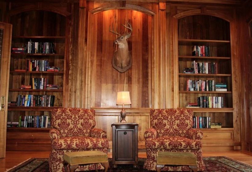 住宿加早餐  The Mansion At Red Hill