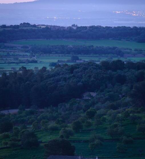 Embat Alberg Juvenil Hostel