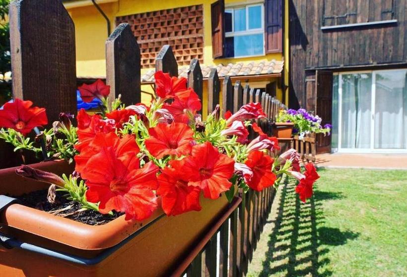 هتل Agriturismo La Conte