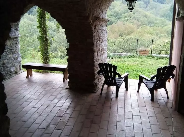 هتل Agriturismo Locanda Del Papa