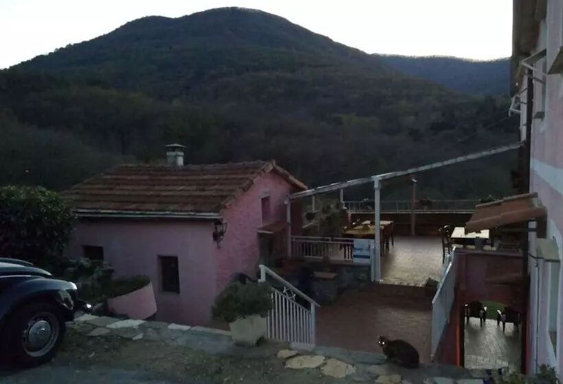 هتل Agriturismo Locanda Del Papa